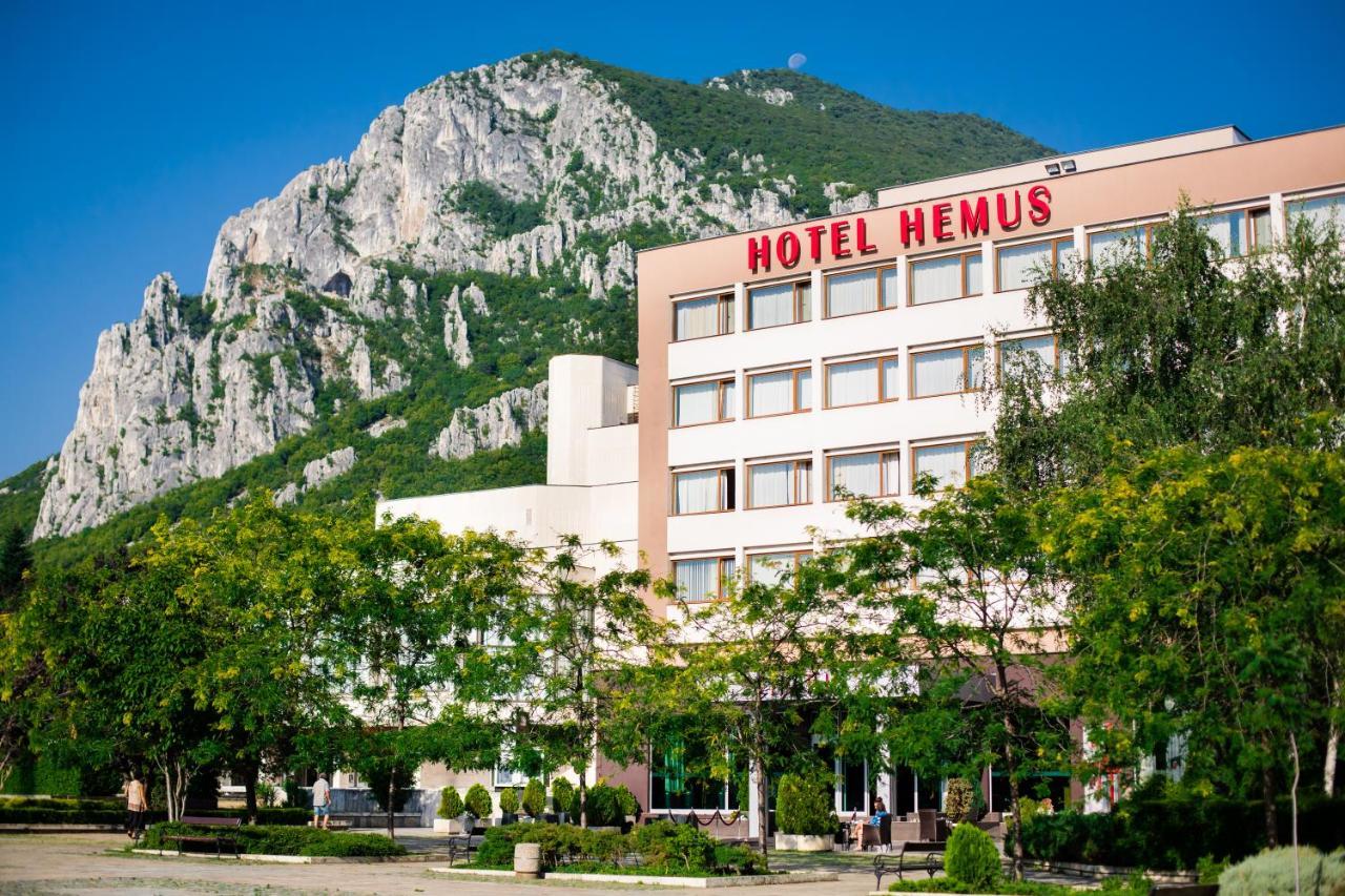וראצה Hemus Hotel - Vratza מראה חיצוני תמונה